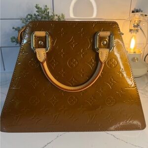 Authentic Louis Vuitton Forsyth brown Vernis handbag